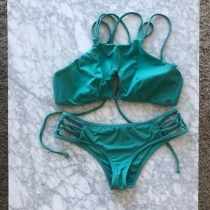 Teal O’Neill bikini